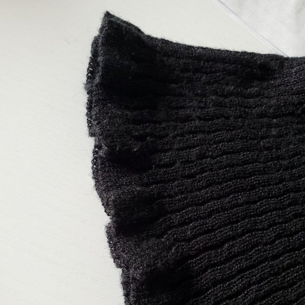 6 by SIX Women Knitted Black Cardigan. Size M - Picture 6 of 7